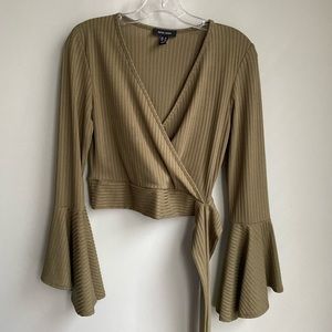 Bell Sleeve Top with tie